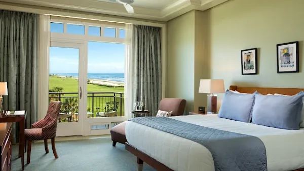 Boutique Comfort by the Sea & the Green